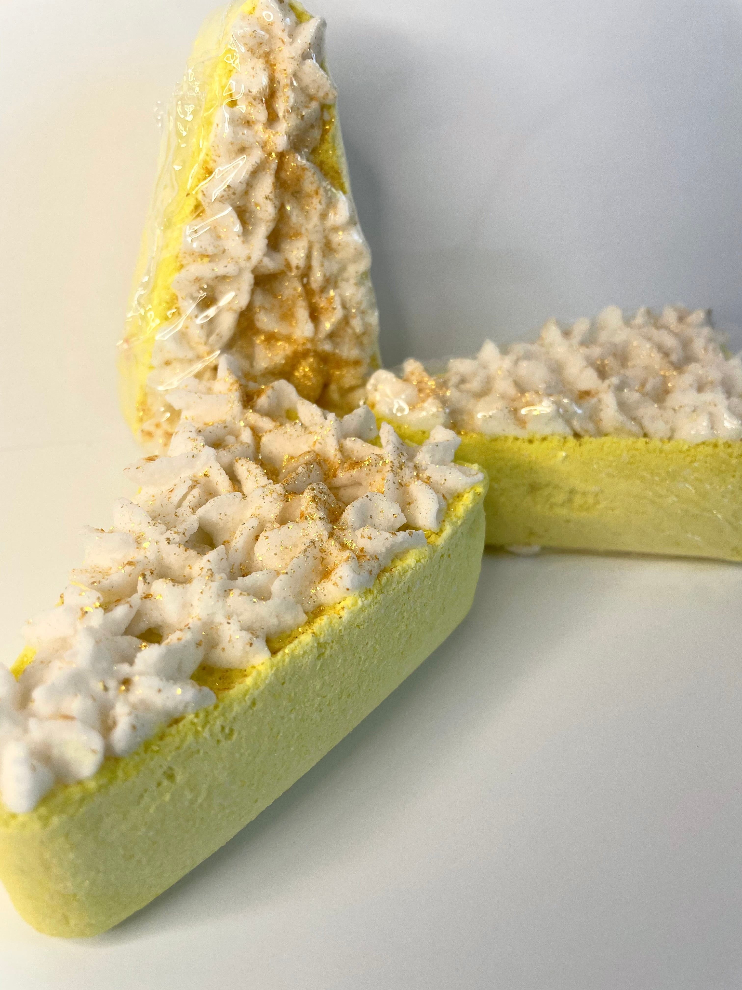 Lemon Meringue Cake Slice